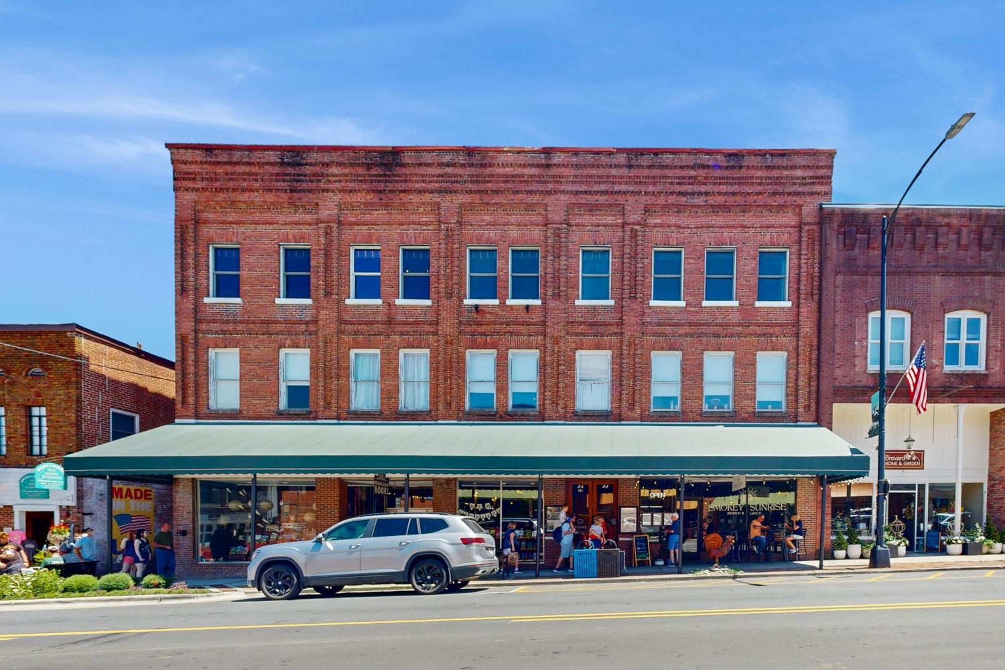 Apartamento Brick Loft Penthouse On Main Brevard Exterior foto